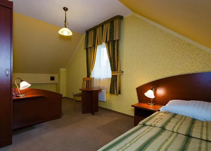 Ognisty Ptak Hotel 3*